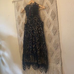 1920’s flapper style lace dress